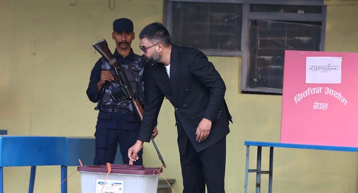 Balendra Shah Casts Vote in Kathmandu, Heads to Jhapa via Helicopter