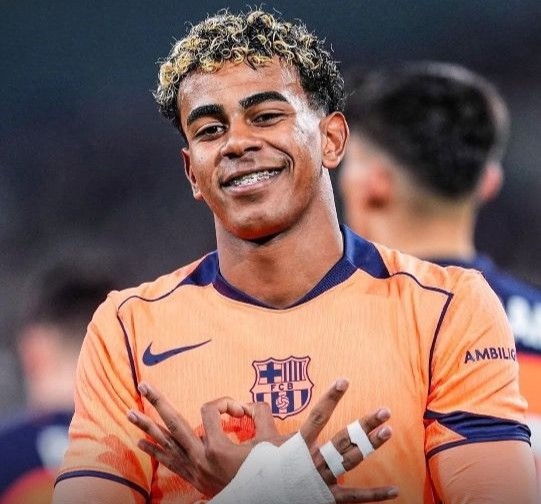 Newcastle and Barcelona Share Honours in Tense First Leg