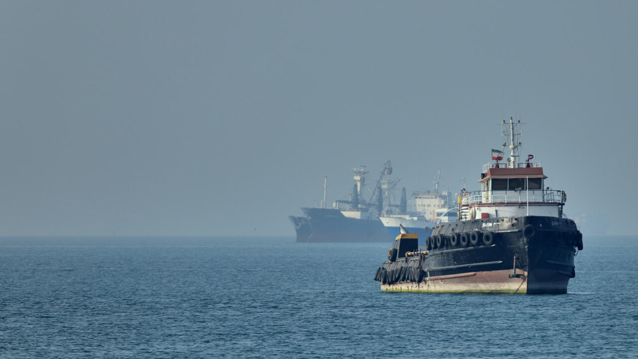 US-Iran Tensions Escalate in Strait of Hormuz as Oil Prices Surge After Naval Clashes