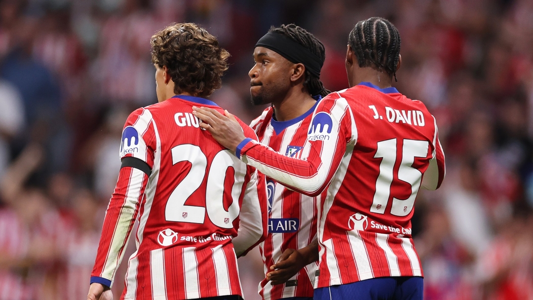 Atletico Madrid Defeat 10-Man Manchester United 2-0 for First Champions League Victory